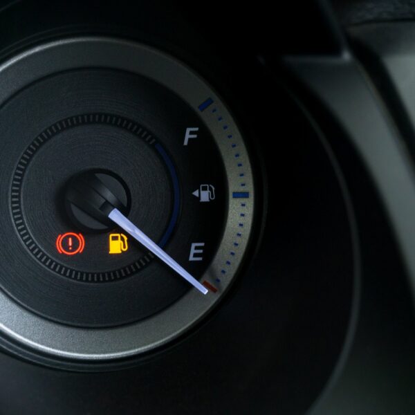 Pompa paliwa: Jakie są objawy uszkodzenia pompy paliwa i jak ją wymienić?