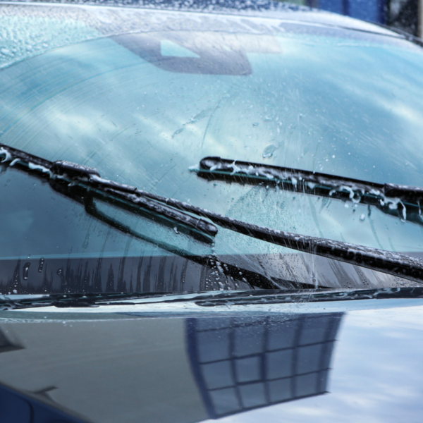 Wycieraczki: Jak wybrać odpowiednie i jak o nie dbać?