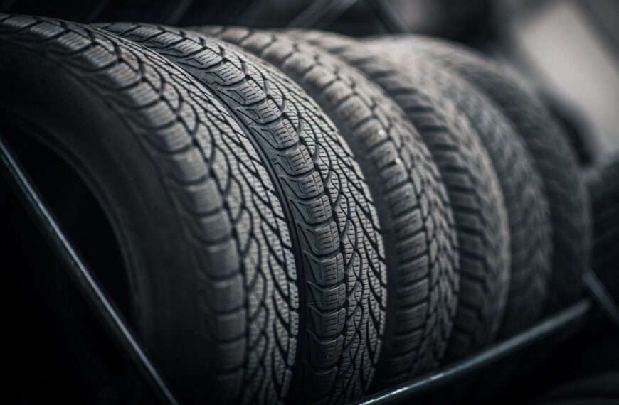 Jakie opony wybrać na sezon zimowy?