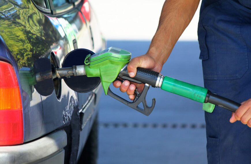 Najczęstsze błędy przy tankowaniu paliwa i jak ich unikać