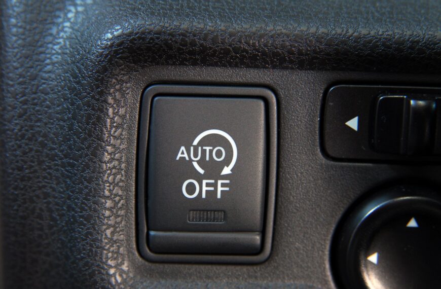 System Start-Stop w samochodach: jak działa i czy naprawdę oszczędza paliwo?